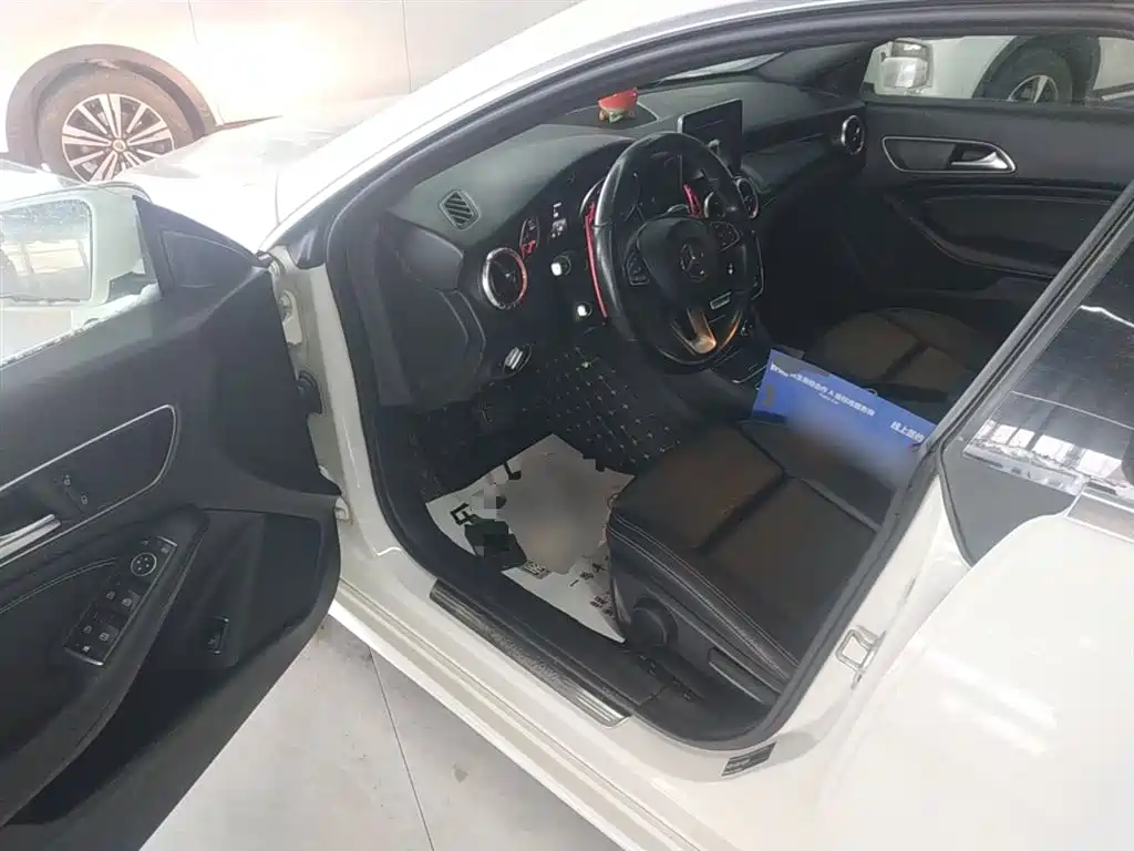 Mercedes-Benz CLA 2017 — фото 16