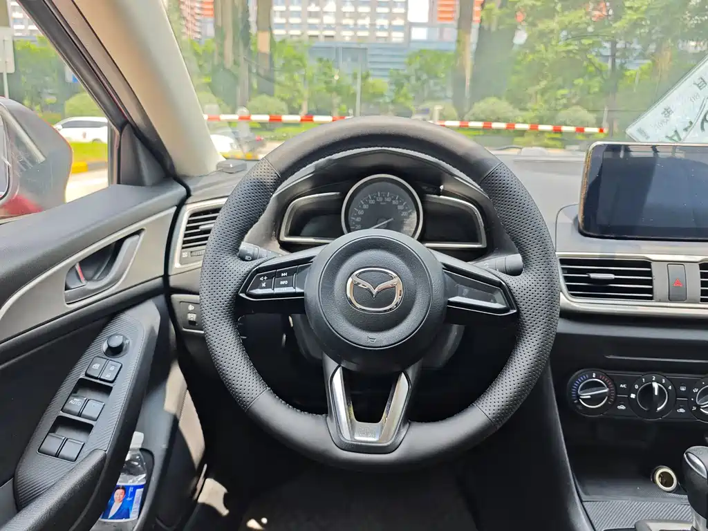 Mazda 3 Angkesela 2018 — фото 12