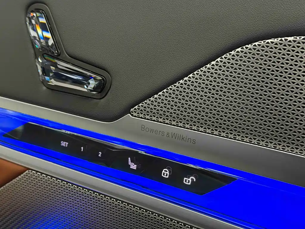 BMW 7 Series 2024 — фото 12