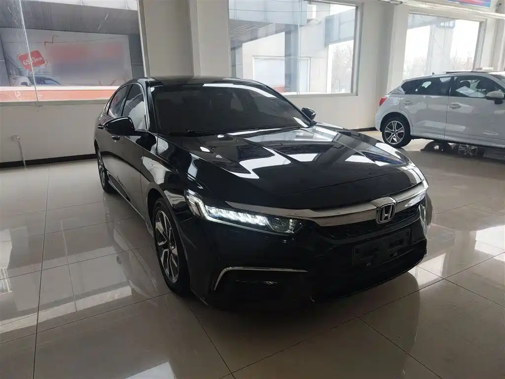 Honda Inspire 2021 — фото 20