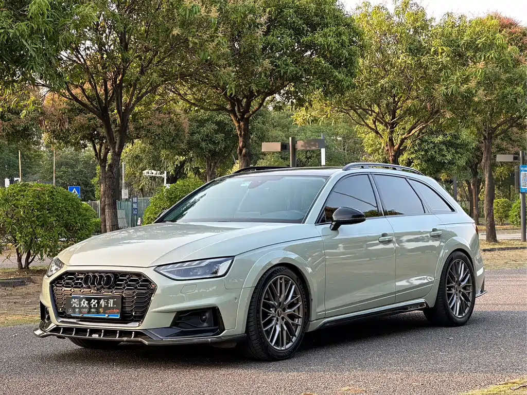 Audi A4 2022 — фото 1