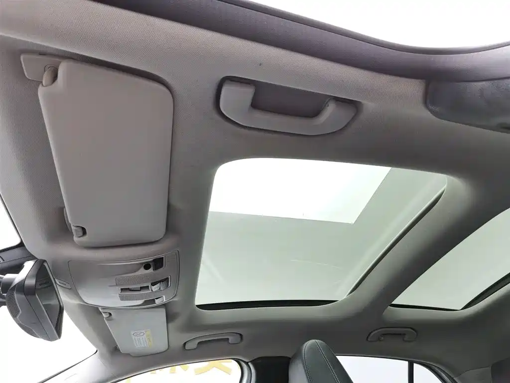 Mercedes-Benz GLA 2018 — фото 14