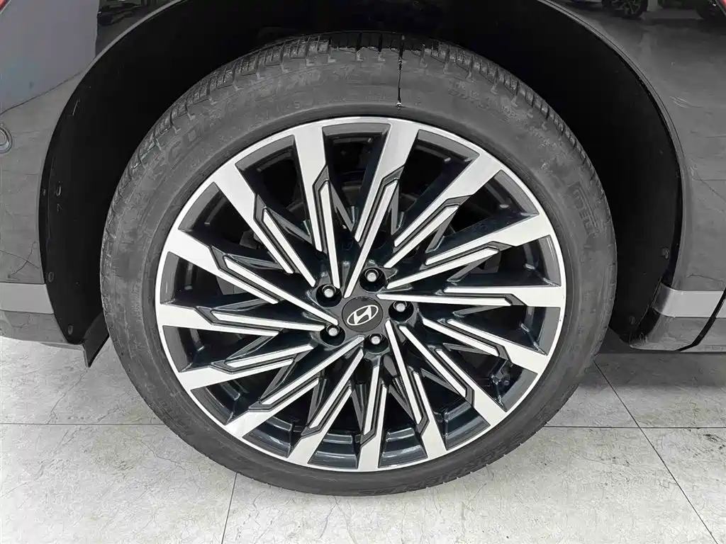 Hyundai Santa Fe 2024 — фото 22