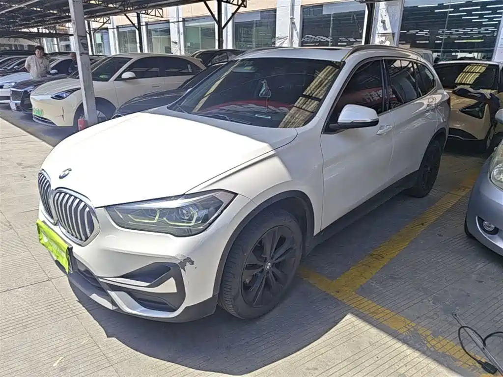 BMW X1 2021 — фото 2