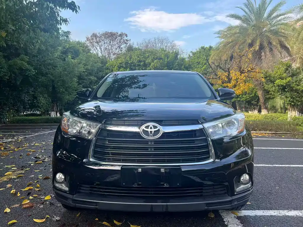 Toyota Highlander 2017 — фото 2