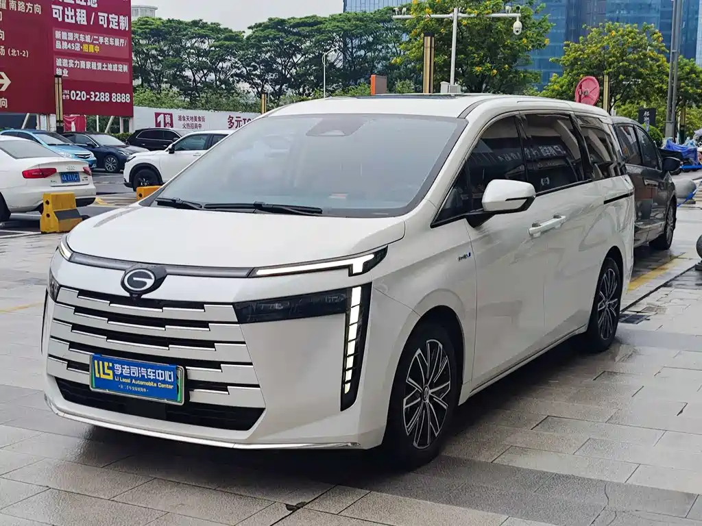 GAC Motor E8 PHEV 2024 — фото 4
