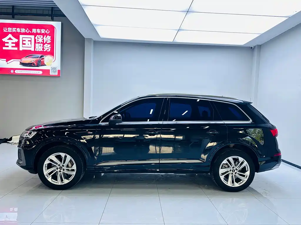 Audi Q7 2023 — фото 4
