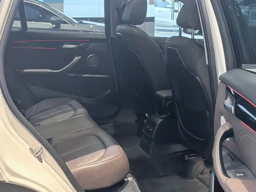 BMW X1 2022 — фото 10