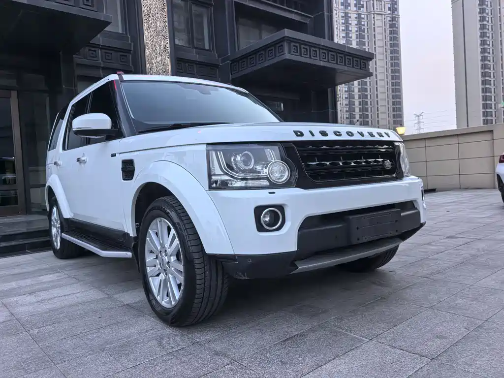 Land Rover Discovery 2015 — фото 16
