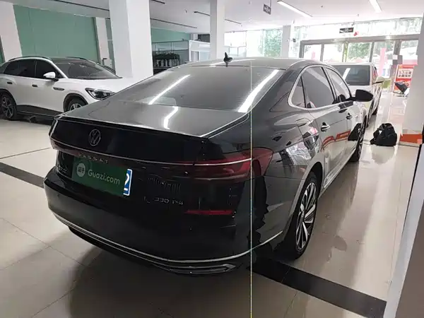 Volkswagen Passat 2023
