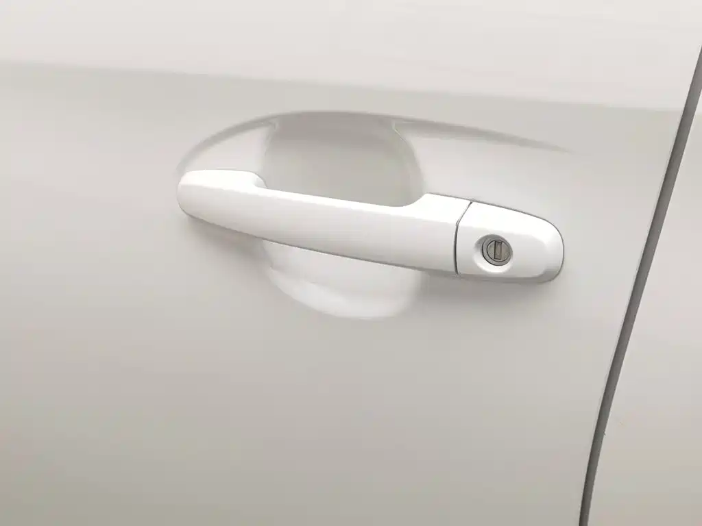 Toyota Yaris L 2020 — фото 18