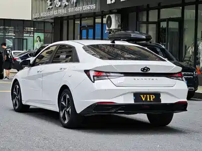 Hyundai Elantra 2023