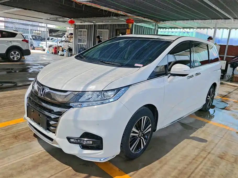 Honda Odyssey 2021 — фото 1