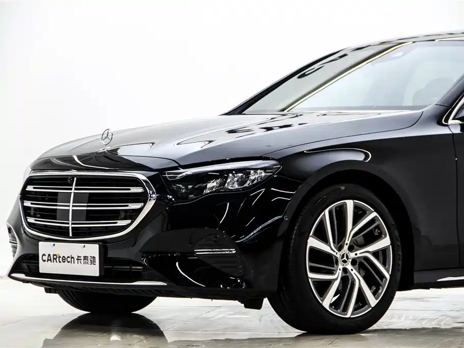 Mercedes-Benz E-Class 2024 — фото 4