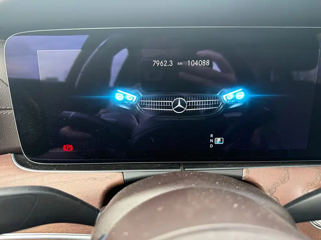 Mercedes-Benz E-Class 2022