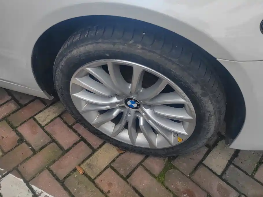 BMW 5 Series New Energy 2015