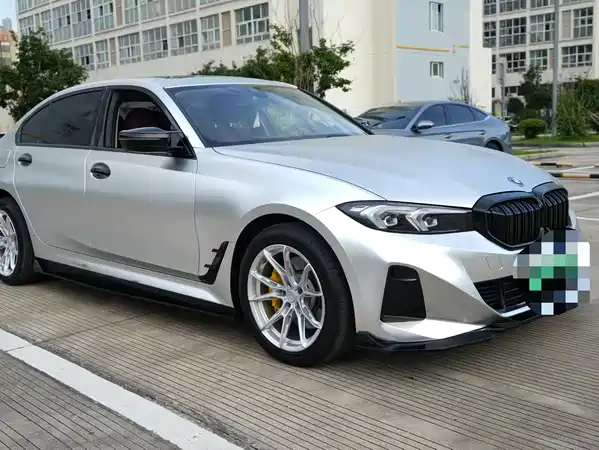 BMW i3 2024