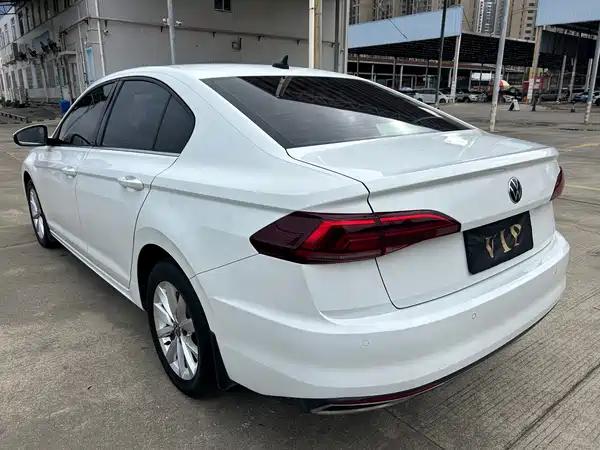 Volkswagen Bora 2021