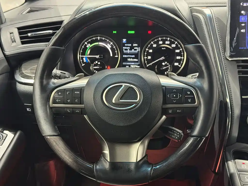 Lexus LM 2022 — фото 12