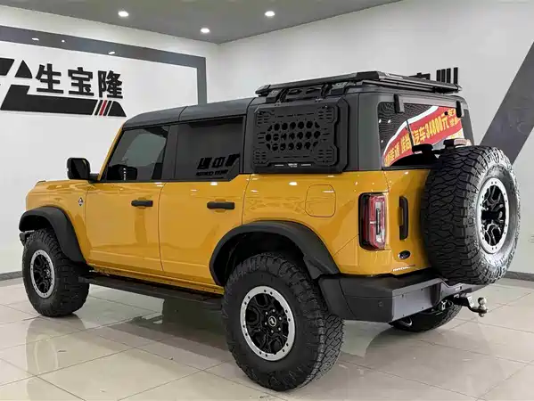 Ford Bronco 2024
