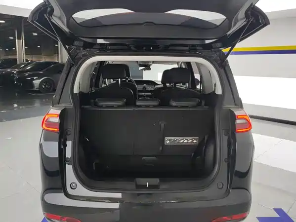 GAC Trumpchi M6 2025