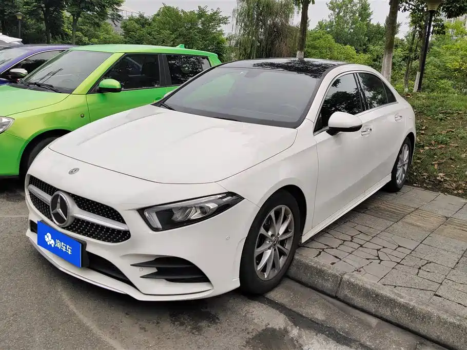 Mercedes-Benz A-Class 2019 — фото 1