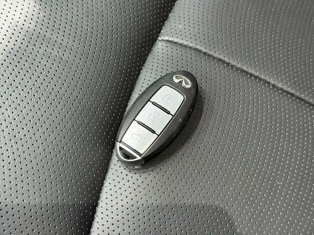 Infiniti Q50L 2019 — фото 11