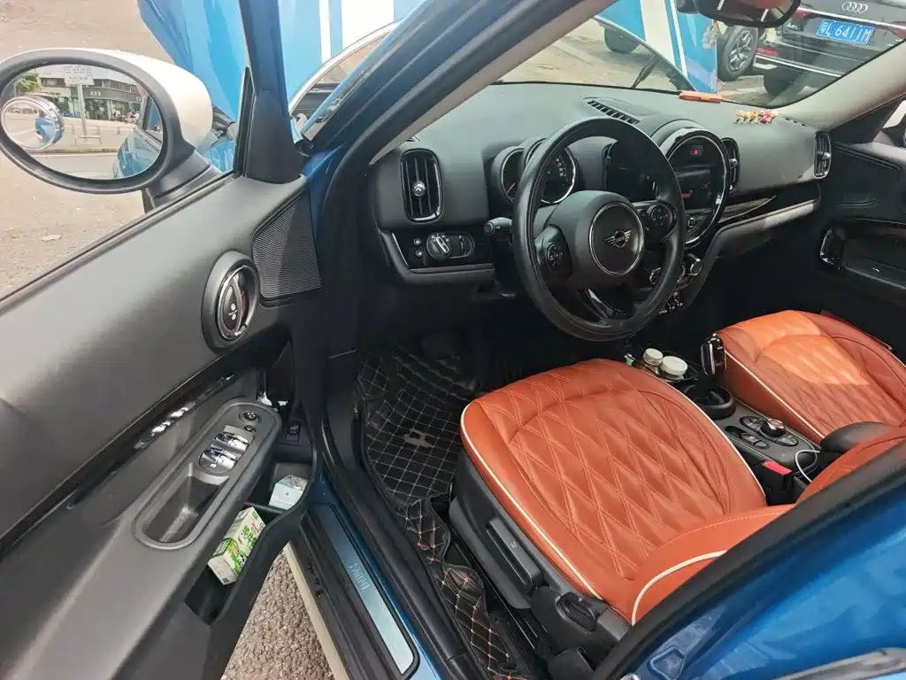 MINI Countryman 2019 — фото 14