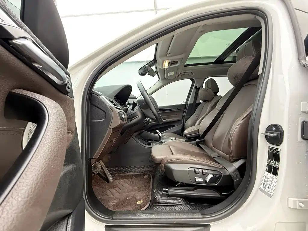BMW X1 2022 — фото 11