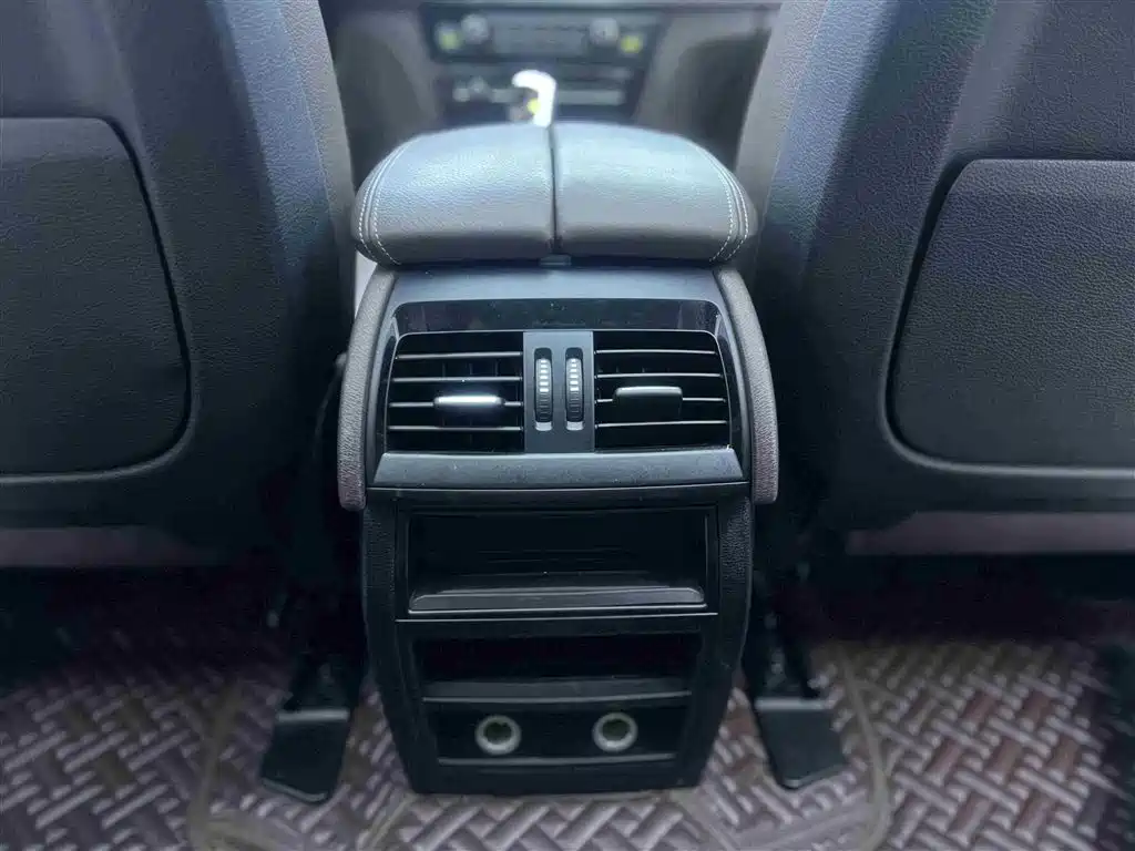 BMW X5 2015 — фото 17