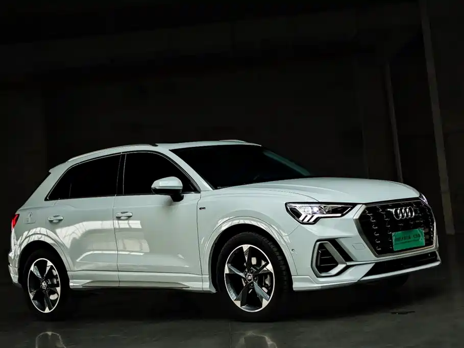 Audi Q3 2023 — фото 3