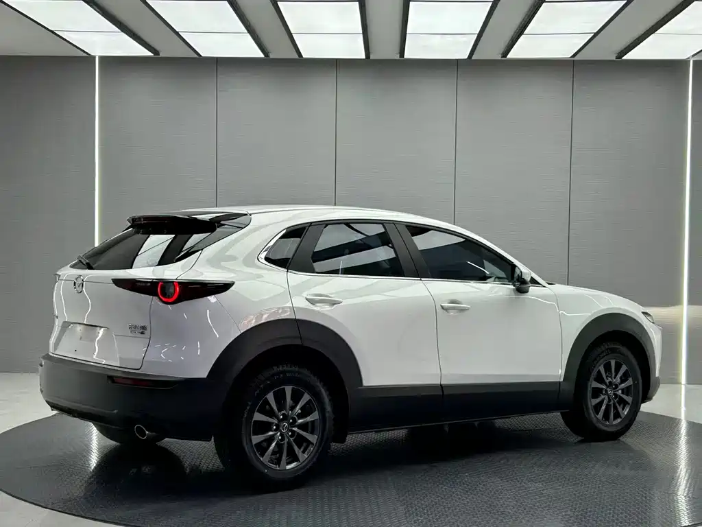 Mazda CX-30 2022 — фото 5