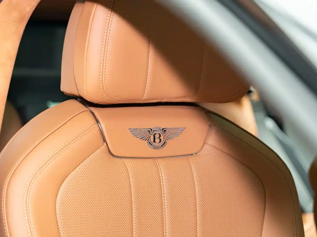 Bentley Flying Spur 2022 — фото 14