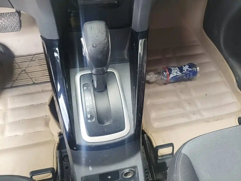Ford EcoSport 2015 — фото 14