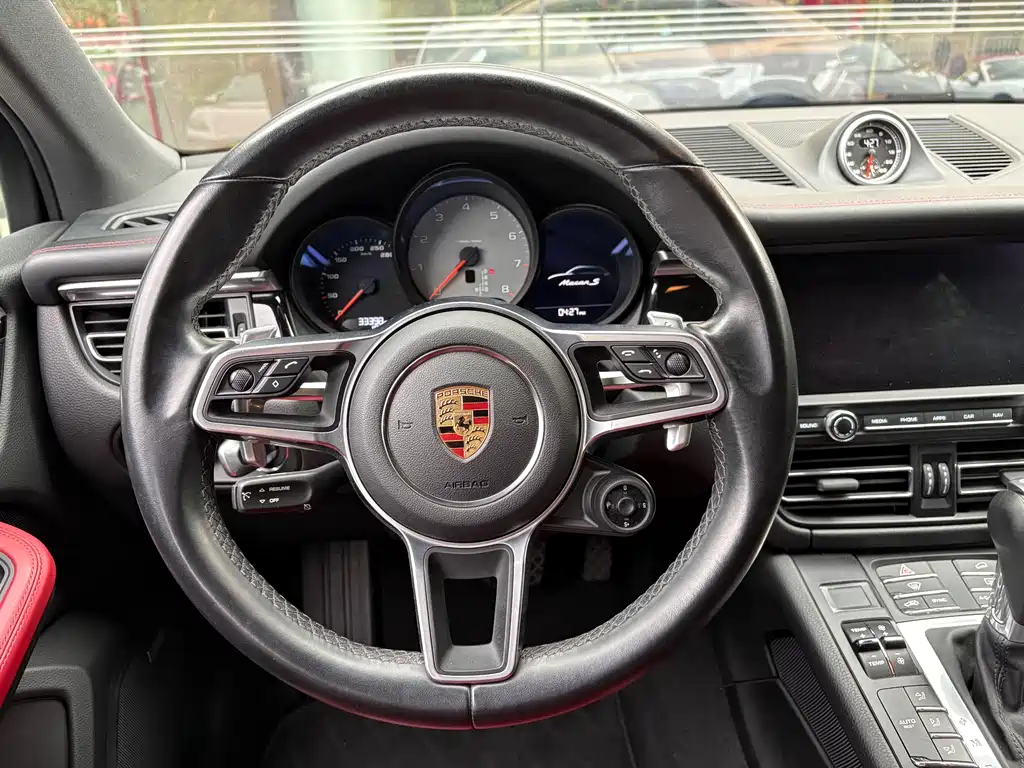 Porsche Macan 2021 — фото 9