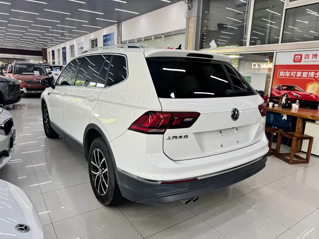 Volkswagen Tiguan L 2018 — фото 4