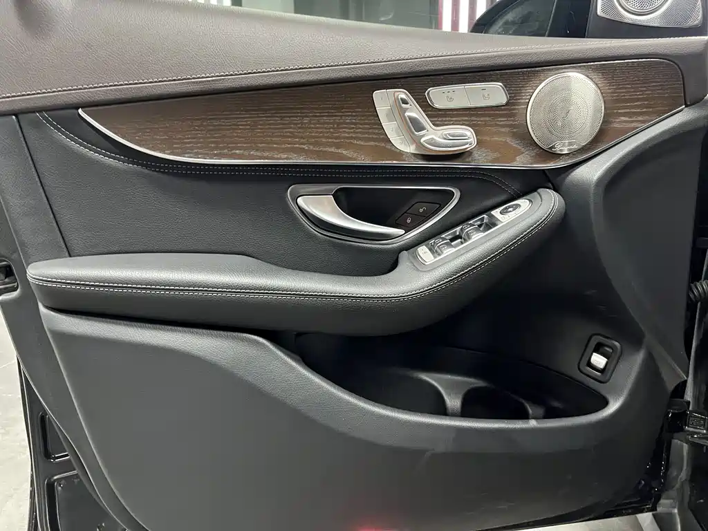Mercedes-Benz GLC 2022 — фото 15