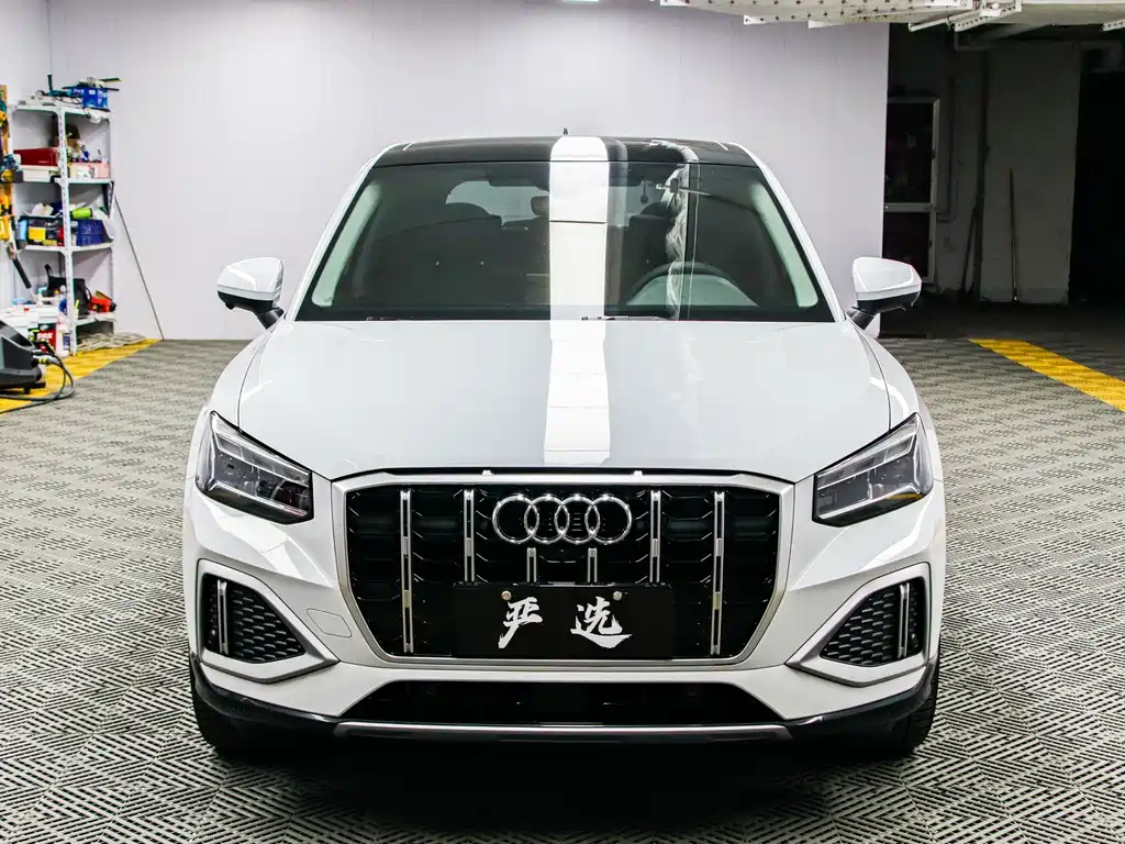 Audi Q2L 2022 — фото 2