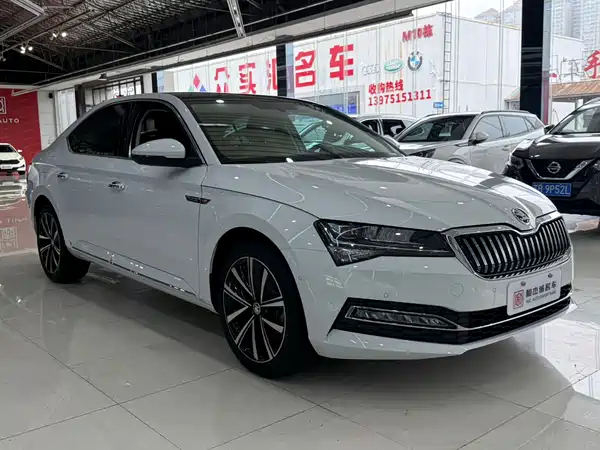 Skoda Superb 2023