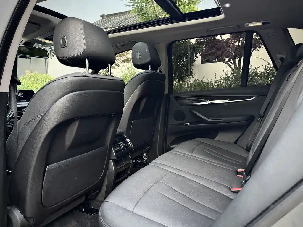 BMW X5 2015 — фото 15
