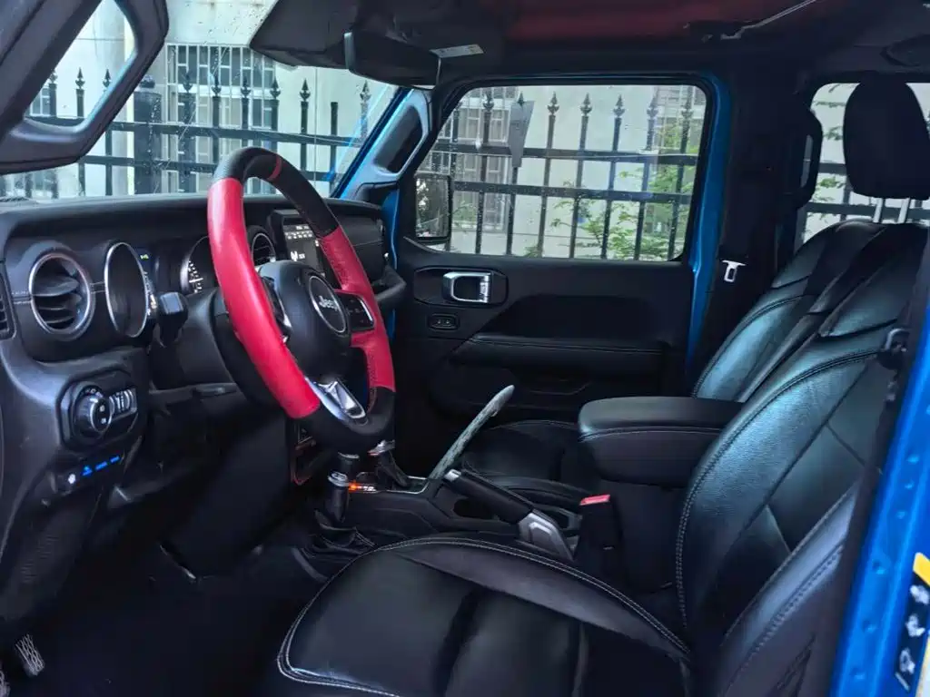 Jeep Wrangler PHEV 2022 — фото 4