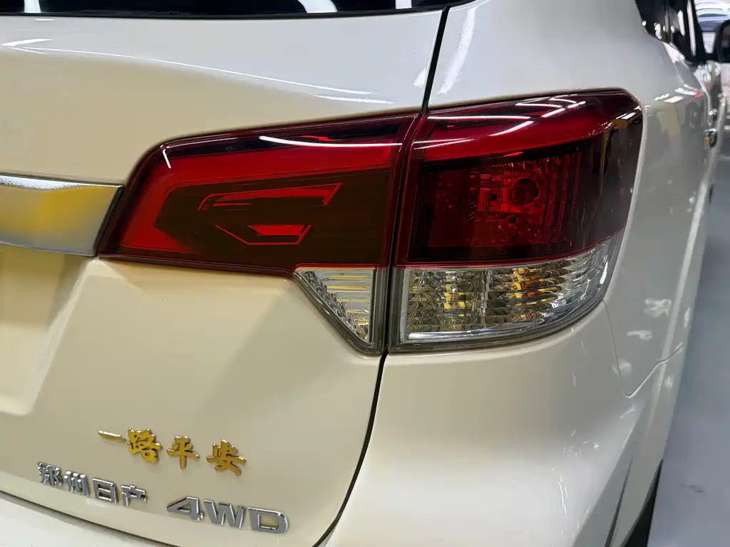 Nissan Terra 2022 — фото 16