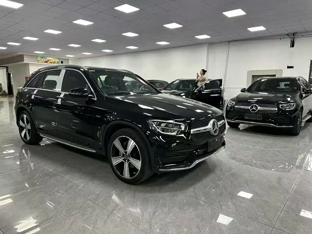 Mercedes-Benz GLC 2023 — фото 3