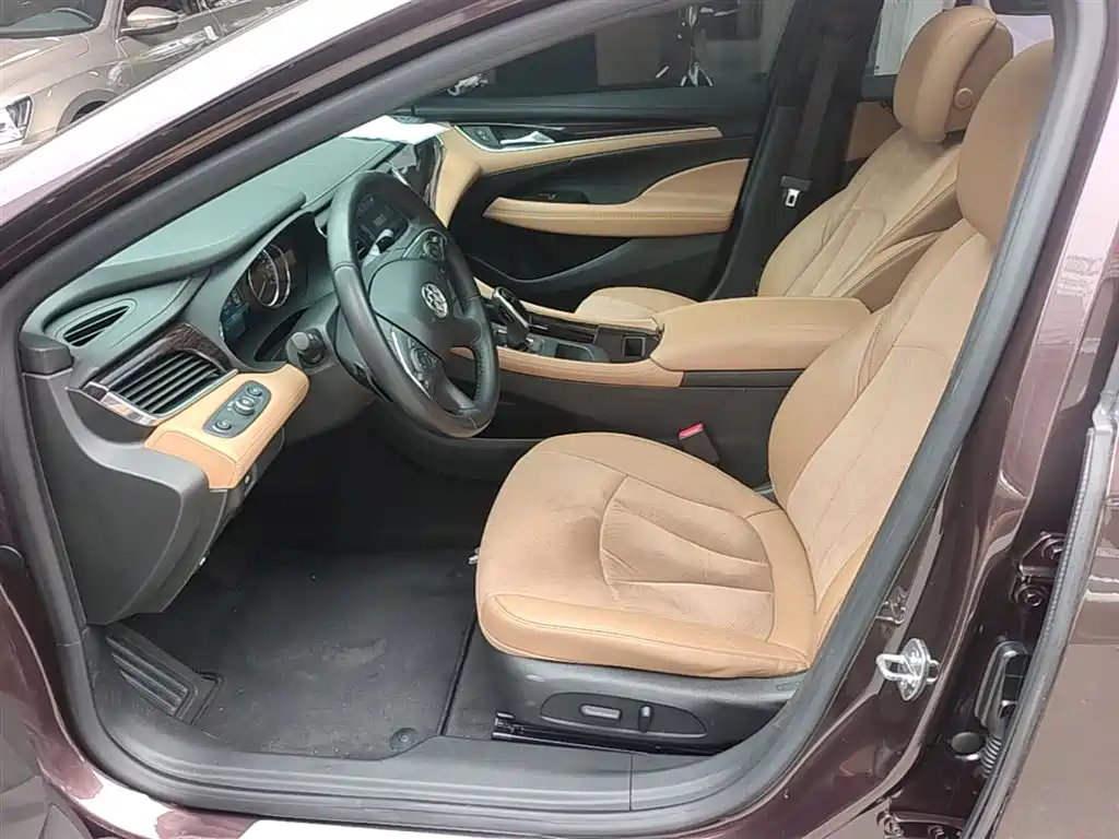 Buick LaCrosse 2017 — фото 15