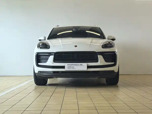Porsche Macan 2024