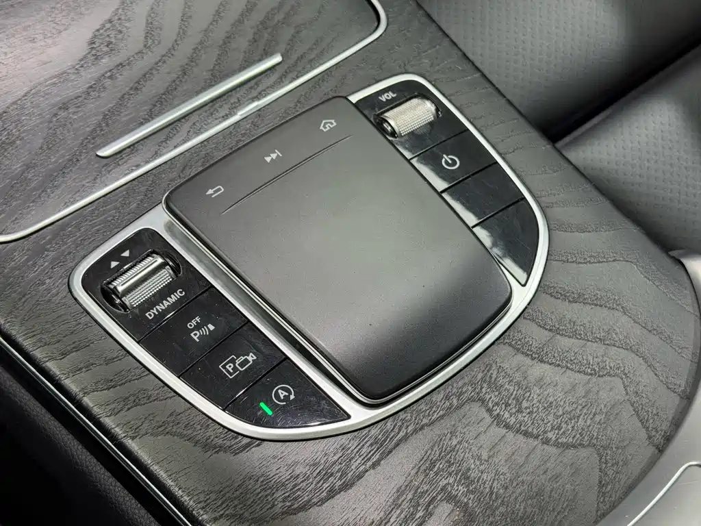 Mercedes-Benz C-Class 2020 — фото 14