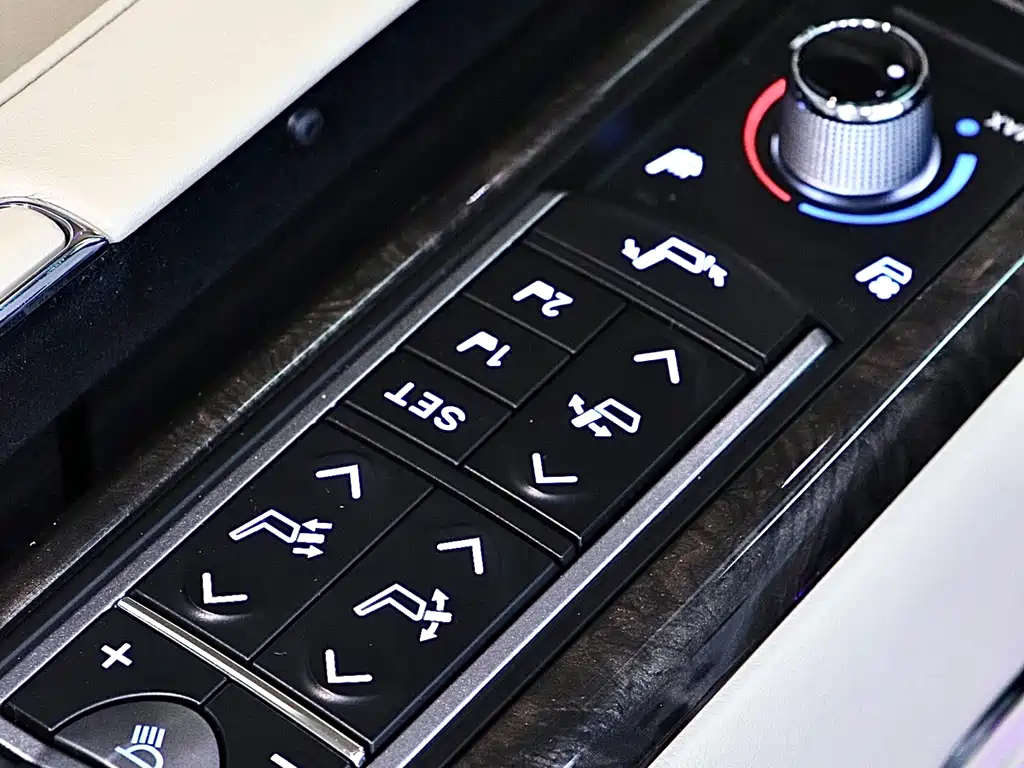Toyota Vellfire 2020 — фото 22