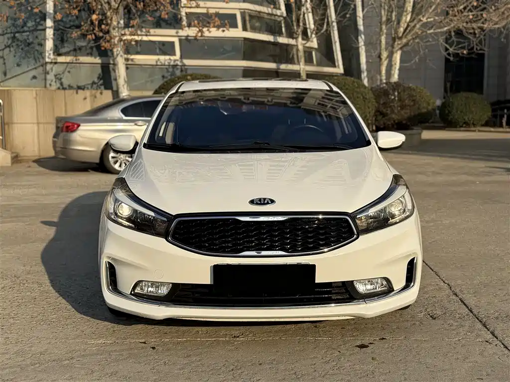 Kia K3 2019 — фото 10