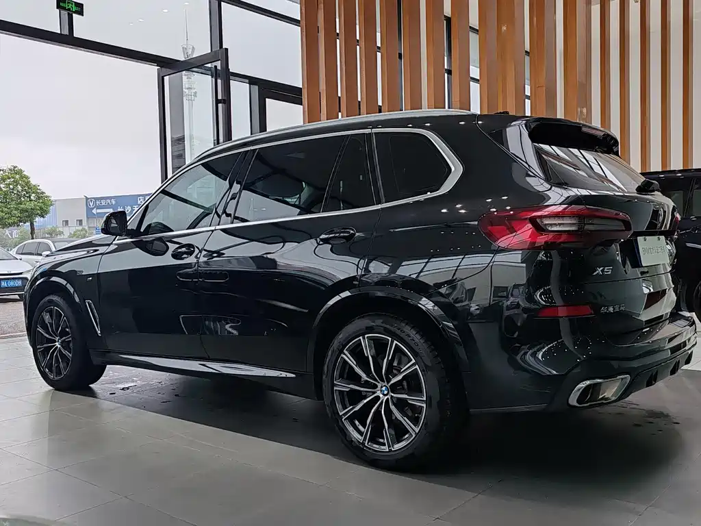 BMW X5 2023 — фото 7