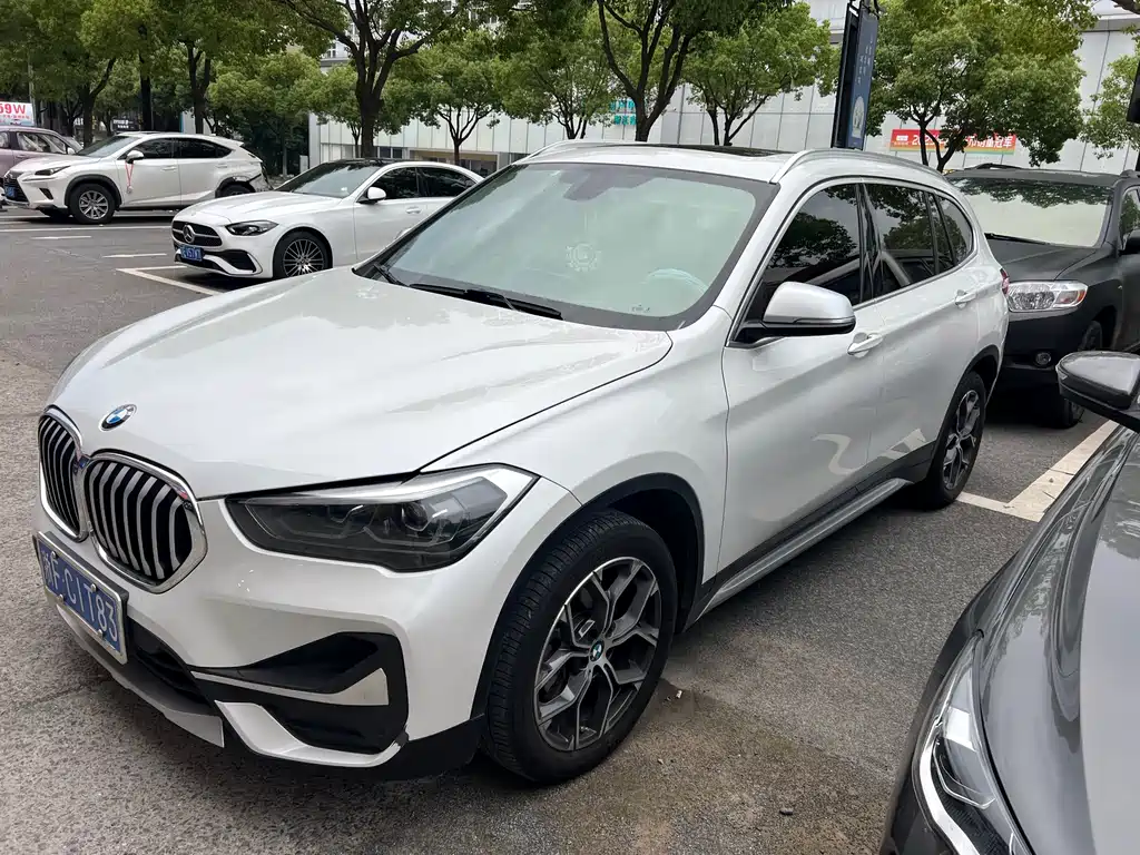 BMW X1 2021 — фото 2